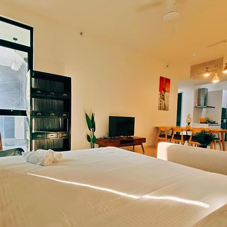 New Georgetown Instagramable 2Br Homestay For 10Pax 无敌美景两房民宿 Beacon Executive Suite 外观 照片